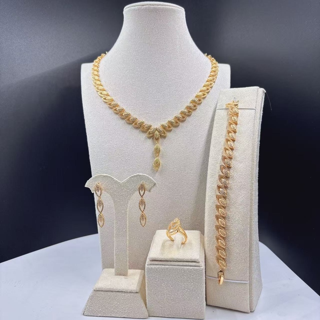 [MIMMS-20250701-0084] Ife Crystal Pendant