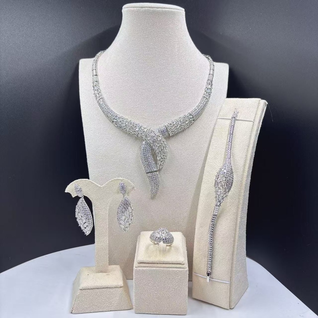 [MIMMS-20250701-0119] Crystal Teardrop Cascade