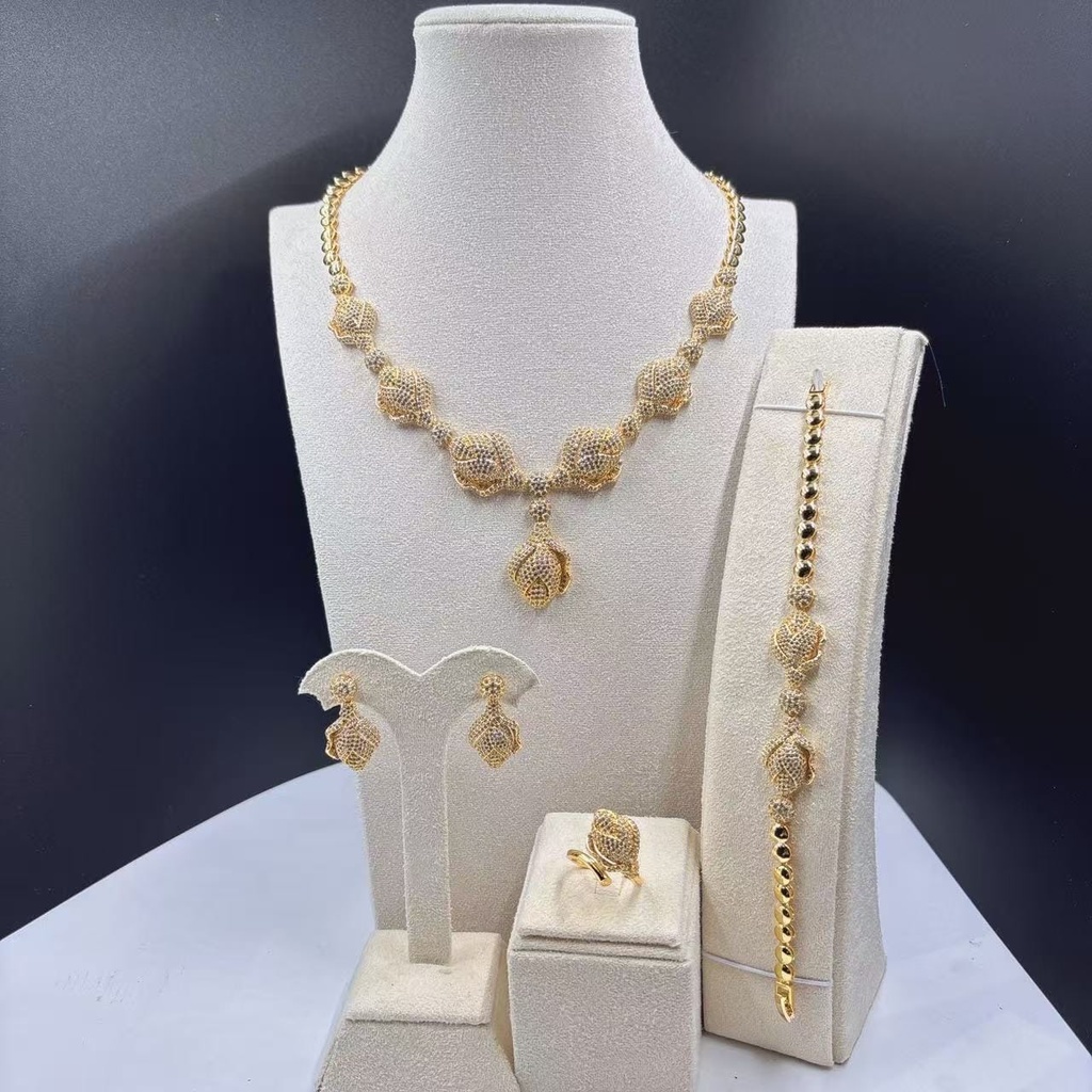 [MIMMS-20250701-0135] Art Nouveau Gold Drops