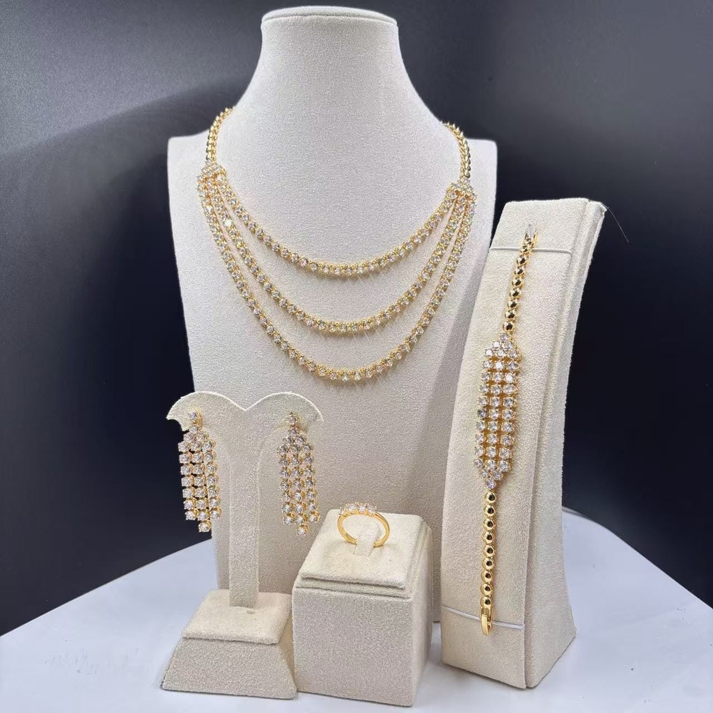 [MIMMS-20250701-0138] Knotted Gold Stud Earrings