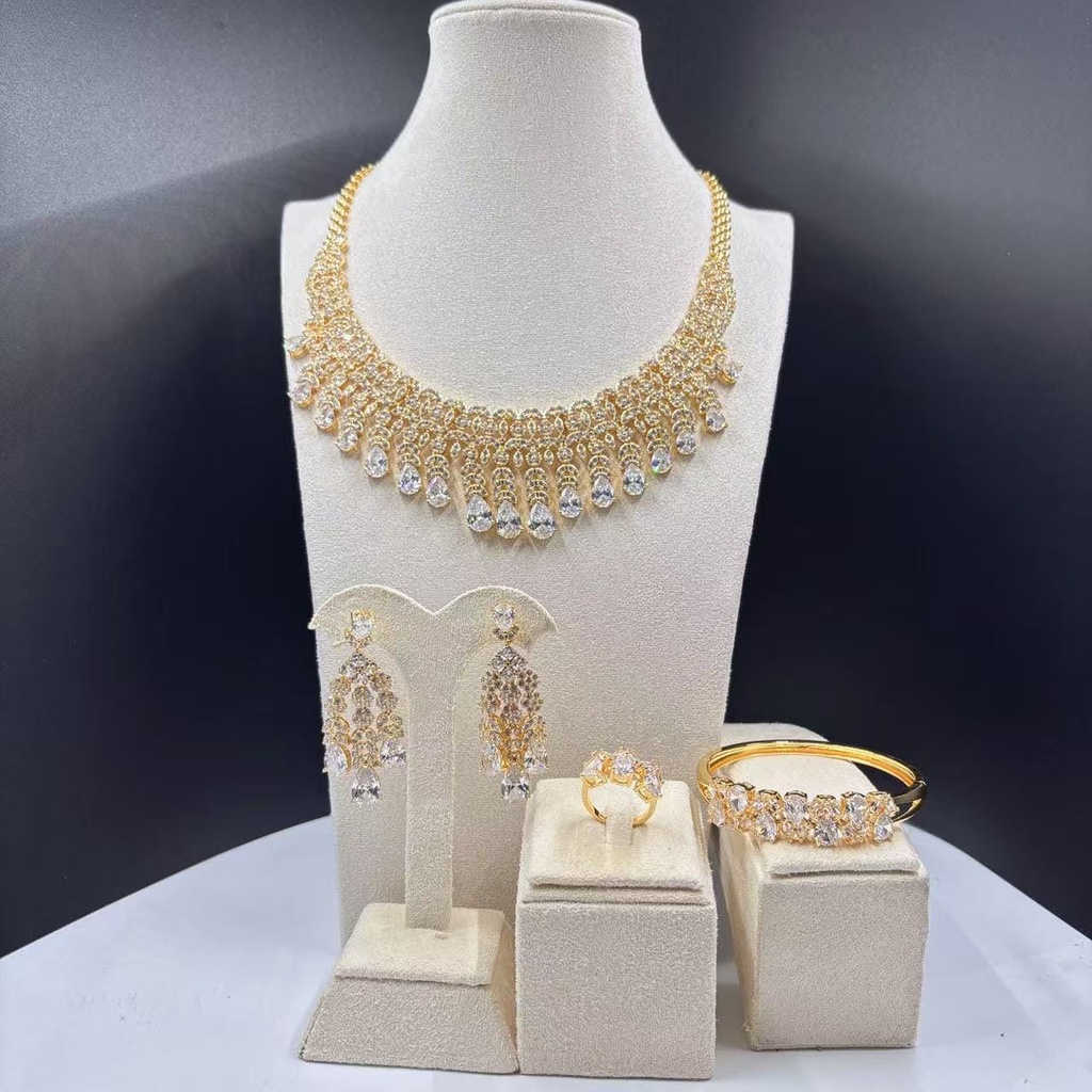[MIMMS-20250701-0143] Fringe Gold Drop Earrings