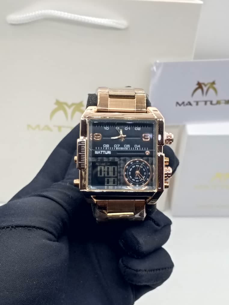 [WATCHES-0261] Tonneau Gold Watch