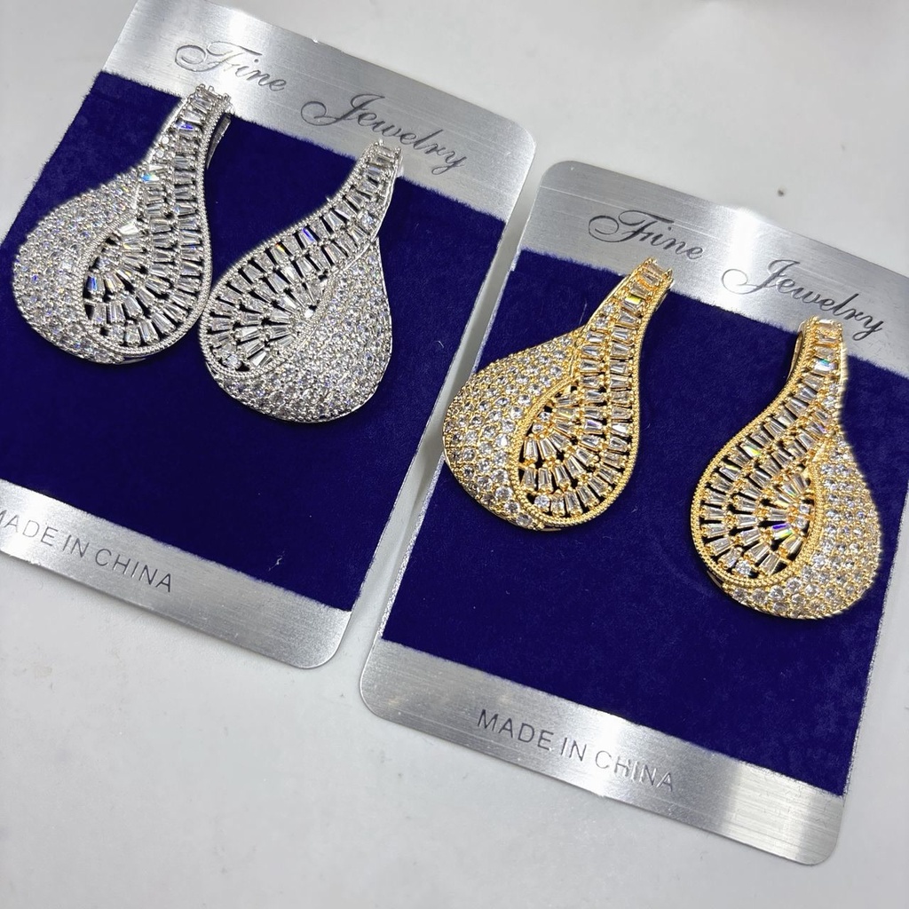 [ZIRCONIA-0011] Platinum Dreams 4-Piece Set