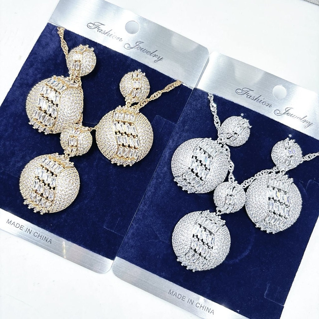 [ZIRCONIA-0042] Crystal Royale 4-Piece Set