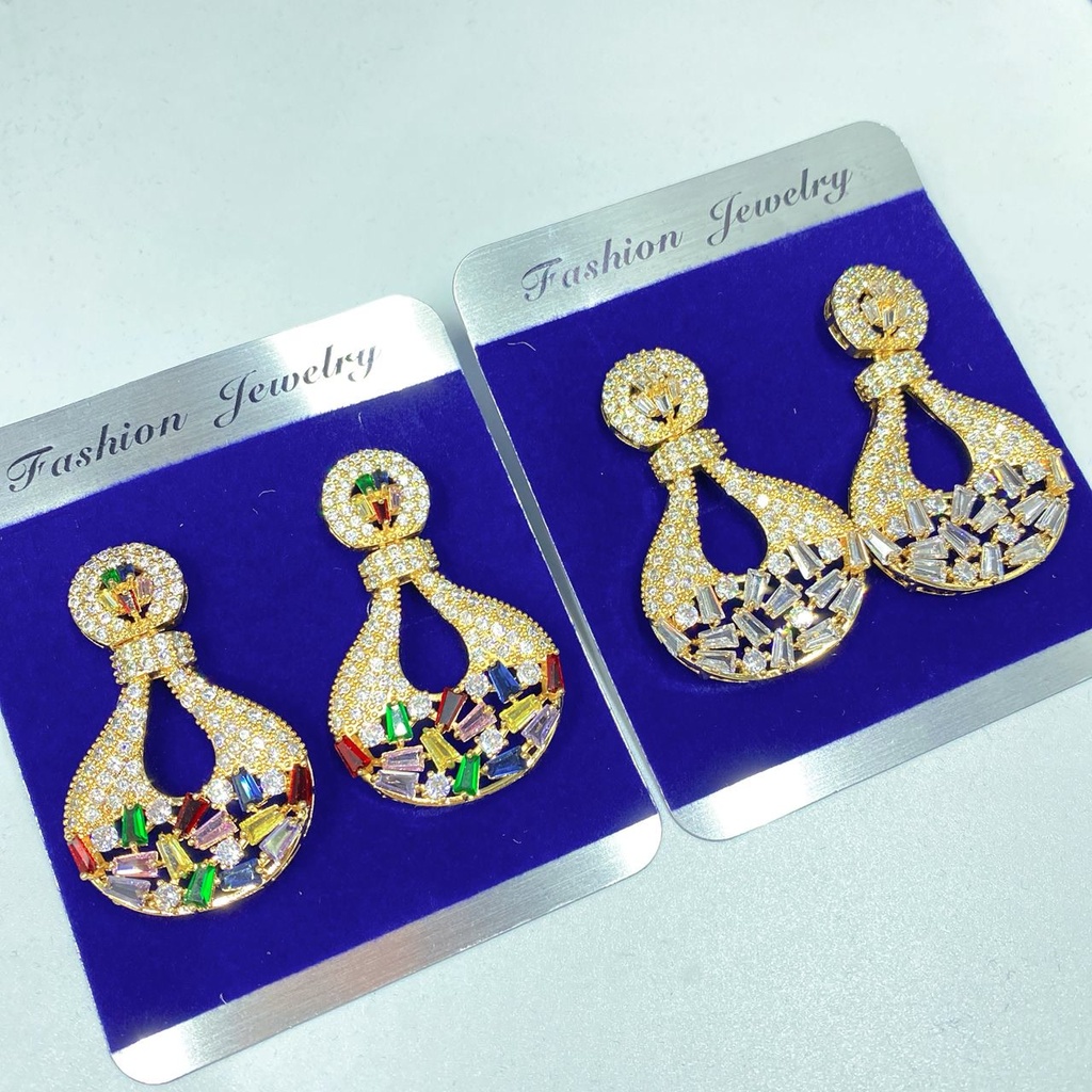 [ZIRCONIA-0101] Diamond Emblem 4-Piece Set