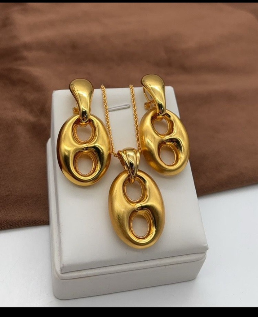 [MIMMS-20260814-0015] Gold Statement Earrings 03