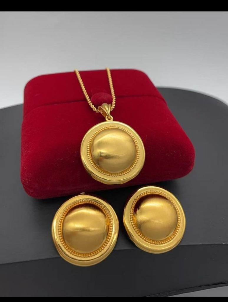 [MIMMS-20260814-0016] Gold Statement Earrings 04