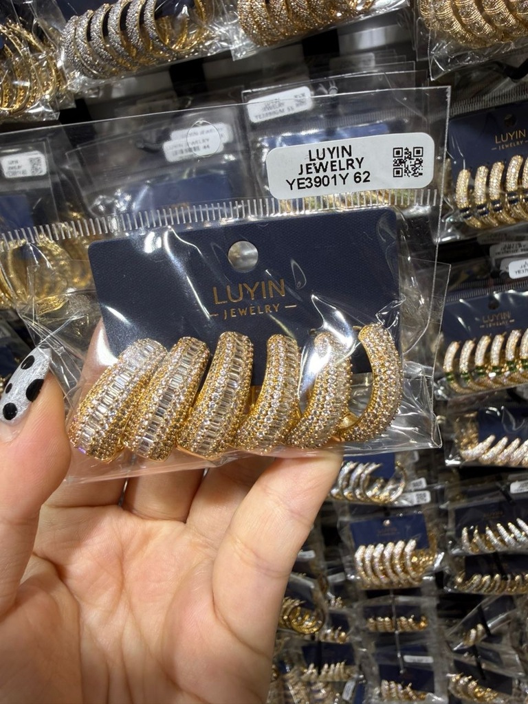 [MIMMS-20260814-0102] Zirconia Hoop Earrings 02